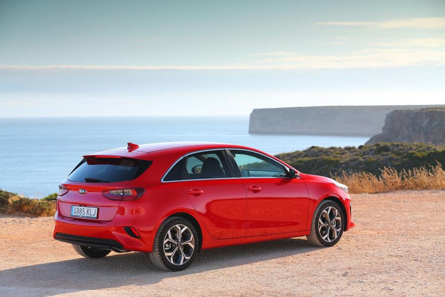 Kia Ceed 2018 года  (WW) (фото 24 из 40)